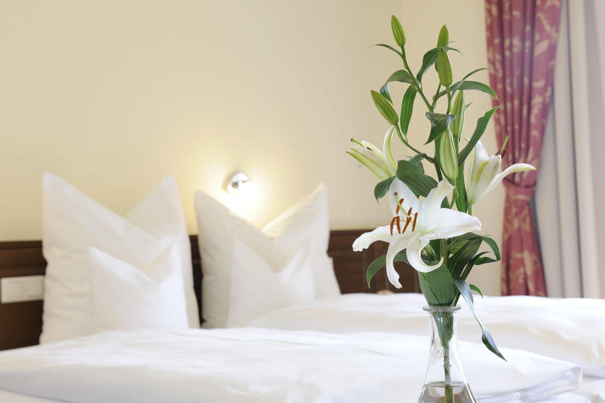 Hotel Inspiration Garni Tittmoning Ngoại thất bức ảnh