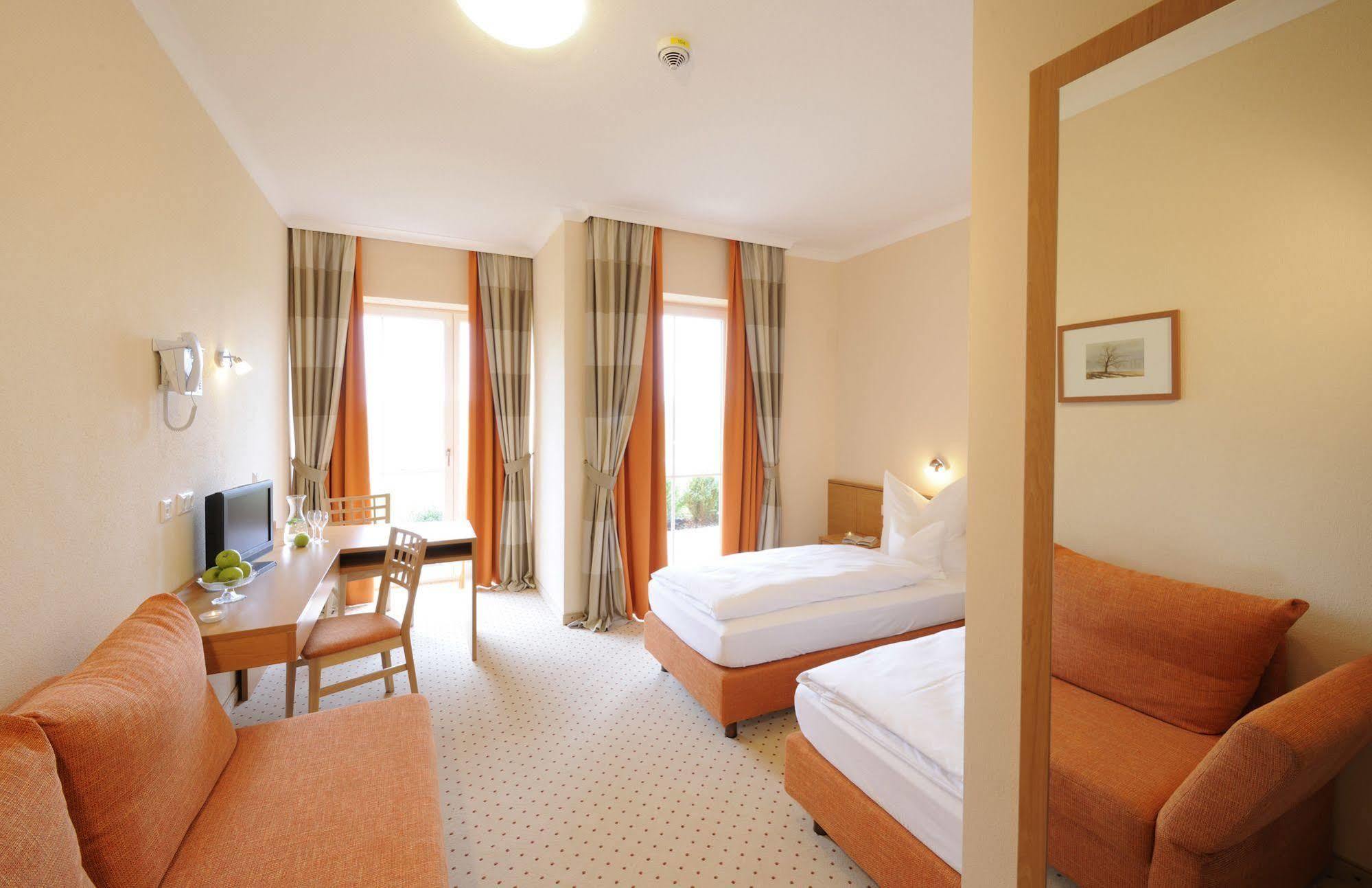 Hotel Inspiration Garni Tittmoning Ngoại thất bức ảnh